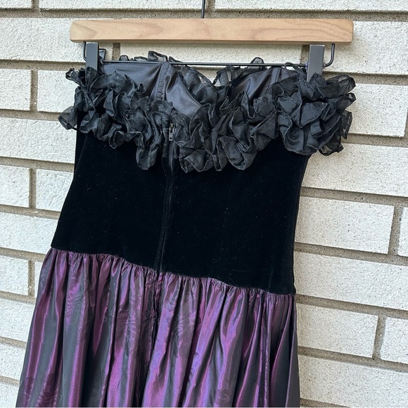 Vintage Laura Ashley Strapless Velvet Taffeta Gown Plum Black 10 Old Money Goth - Picture 7 of 14